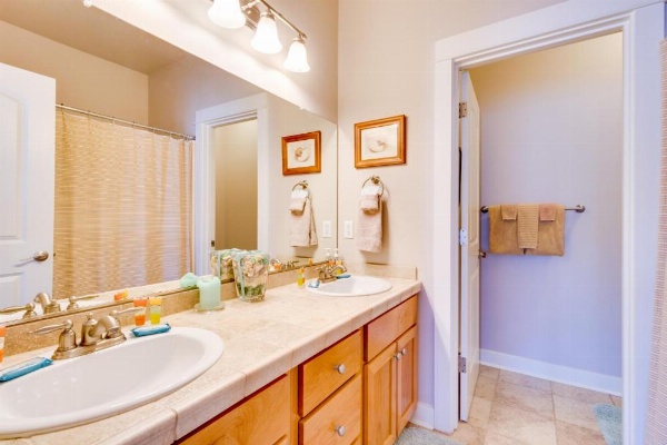 A Place away from the Pace image 22