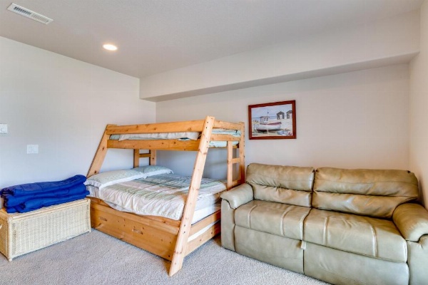 A Place away from the Pace image 24