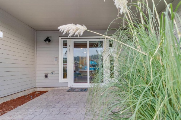 A Place away from the Pace image 28